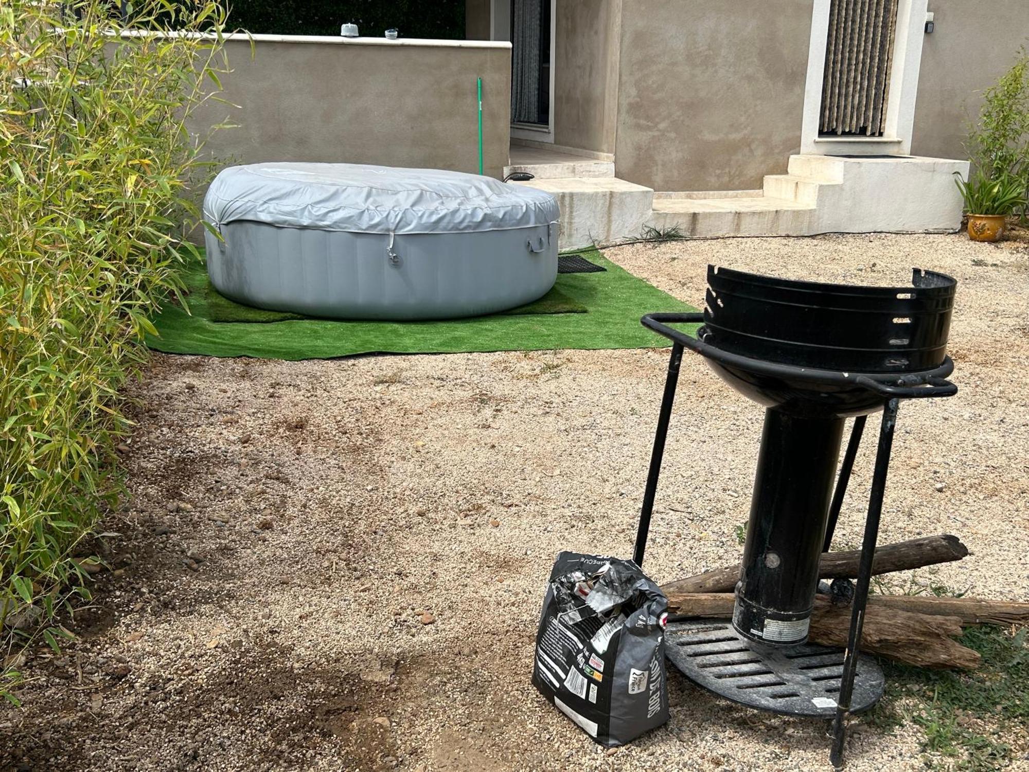 Gite A La Ferme Avec Piscine & Spa Arles Luaran gambar